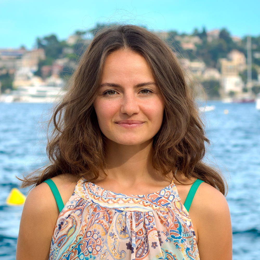 Méril Bugat - adopt a float team #HEADQUARTERS